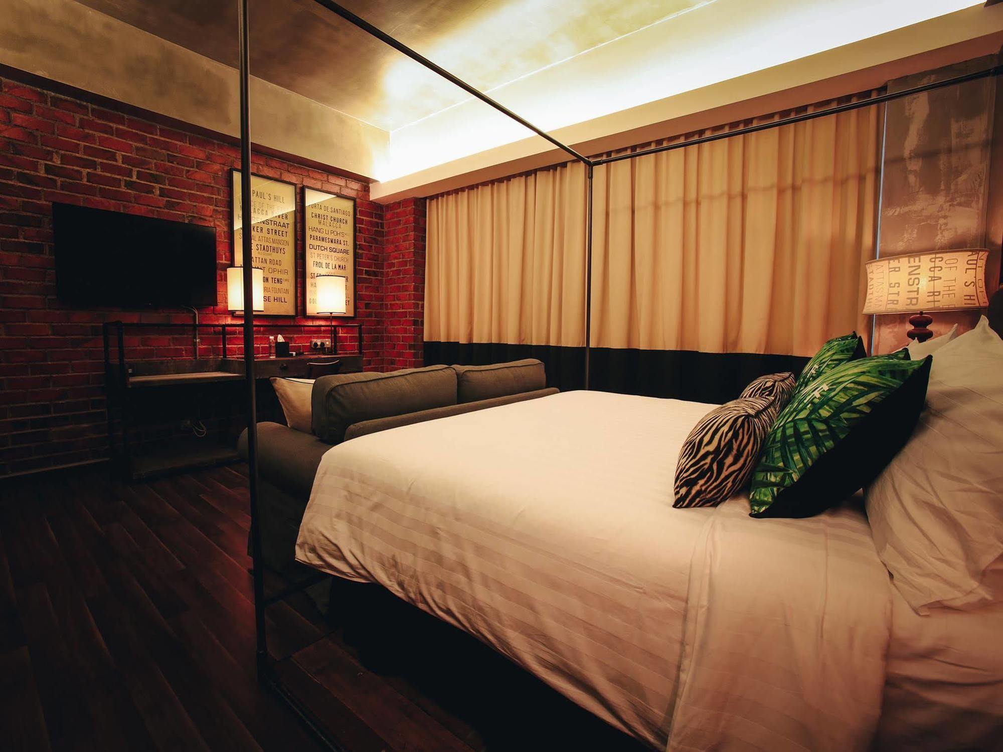 Rosa Hotel 4*